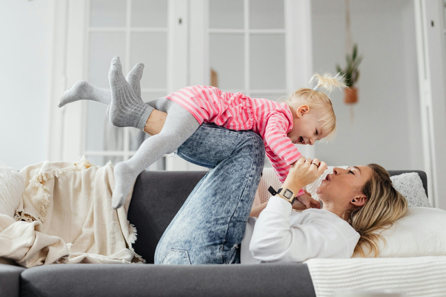 Family Comfort: How Socks Bring Warmth and Style to Everyday Life