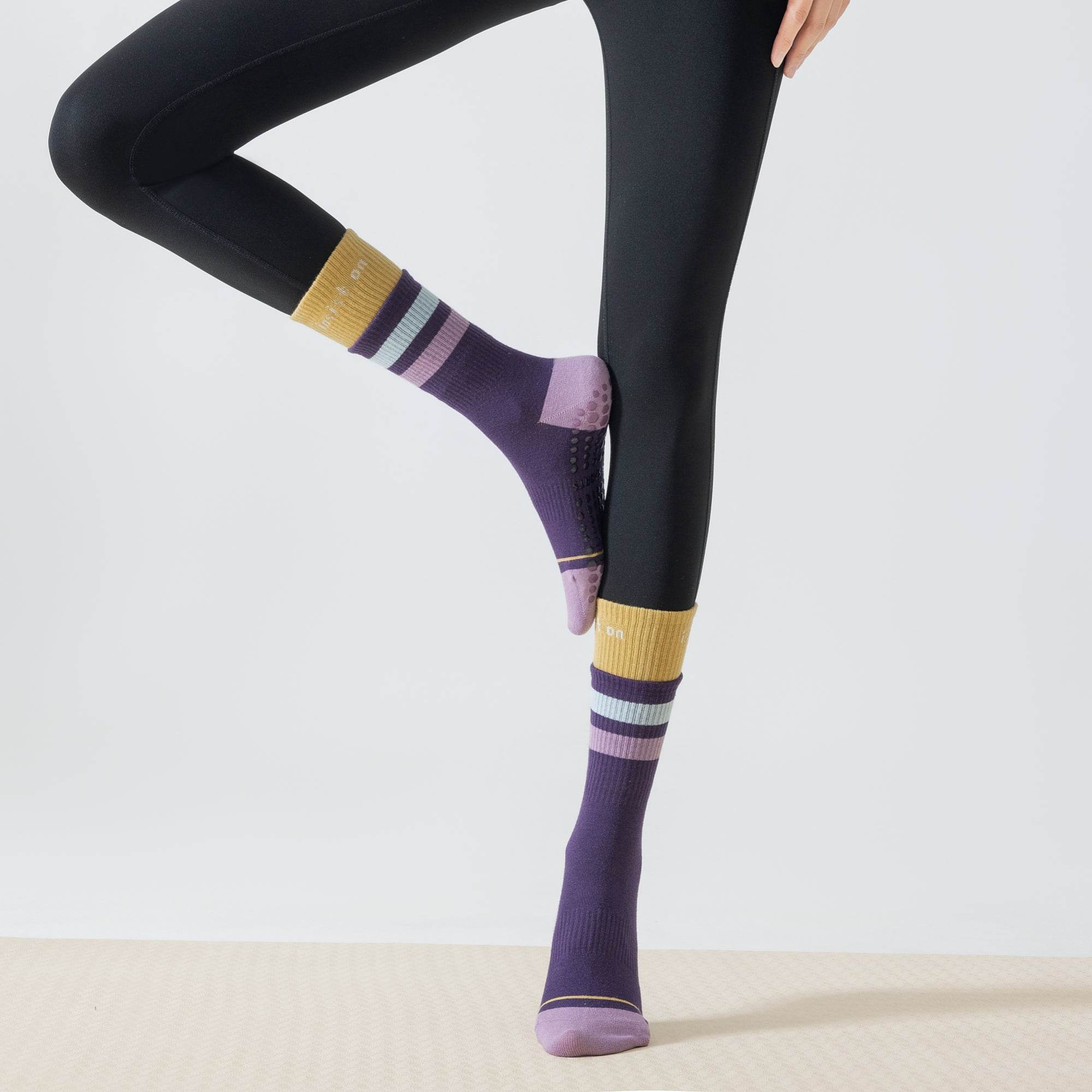 Women's Retro Stripe Yoga & Pilates Grip Socks