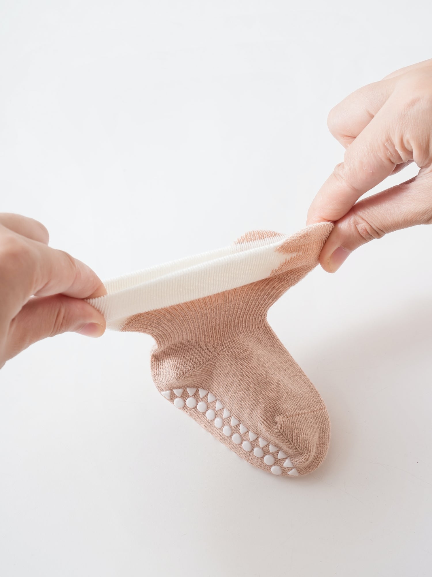 Babies' Pop-Out Pattern Grip Socks-3 Pack