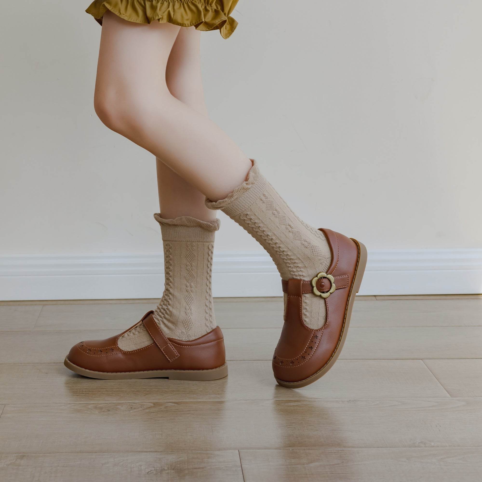 Kid's Ruffle Cable Knit Crew Socks 5 - Pairs - Weavasocks