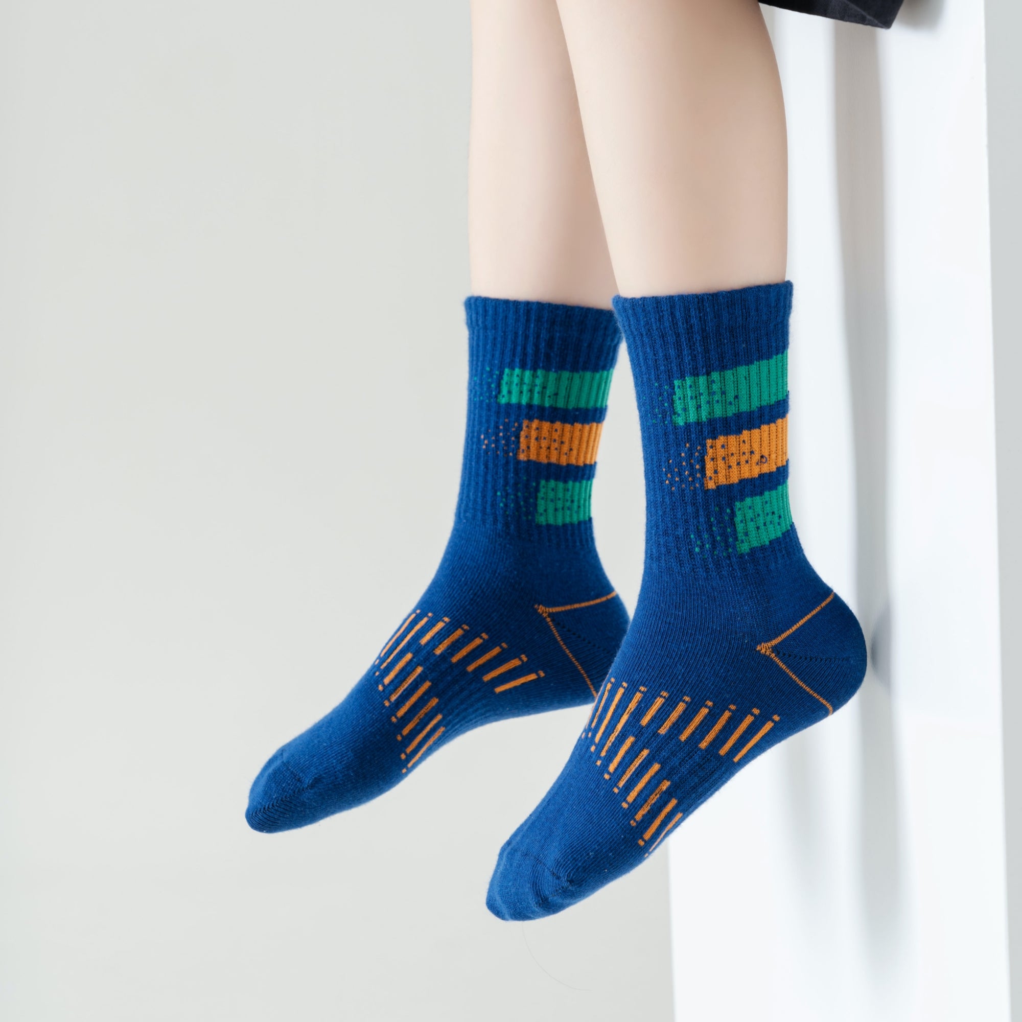 Kid's Modern Athletic Crew Socks - 5 Pairs