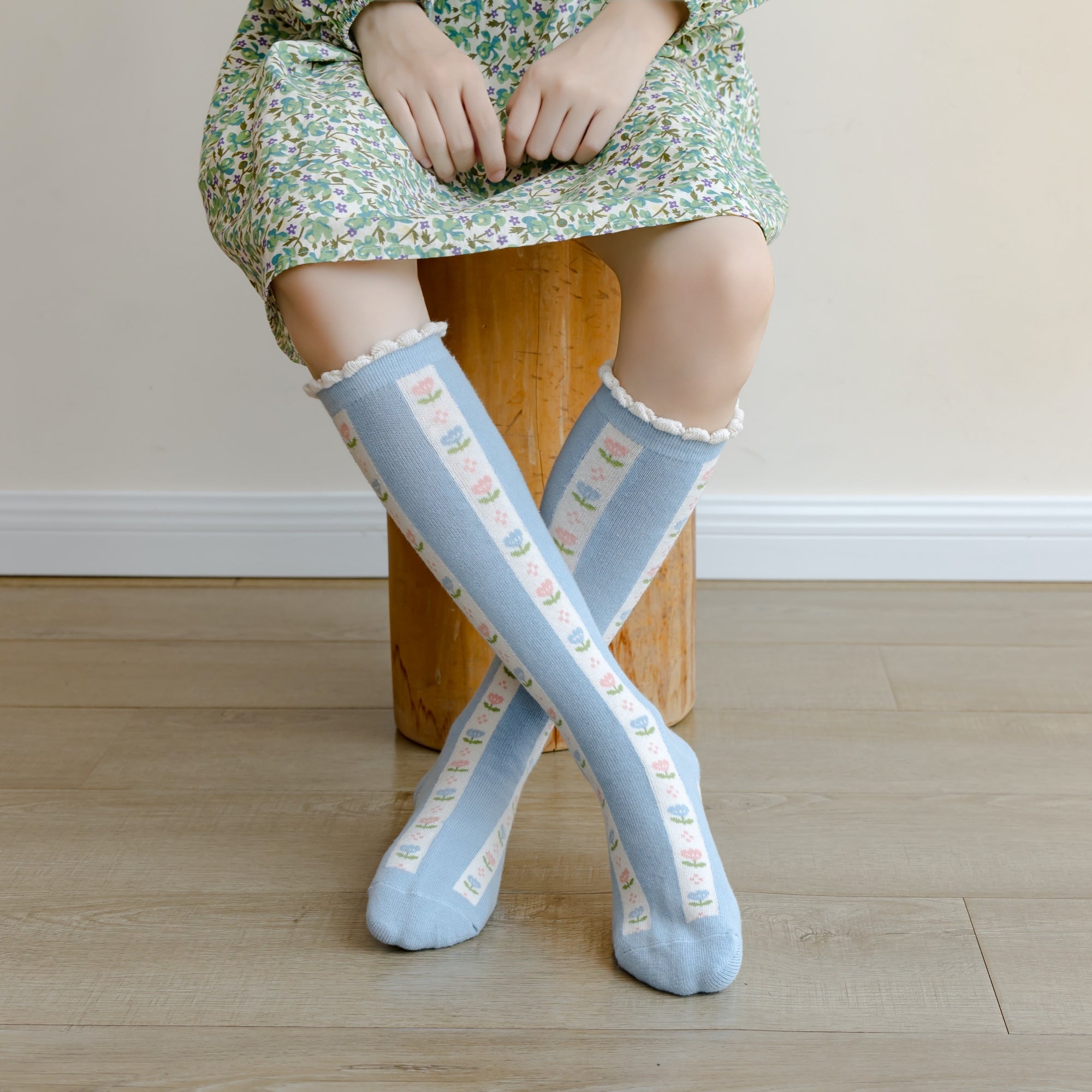 Kid's Girls' Sweet Floral Ruffle Knee High Socks - 3 Pairs