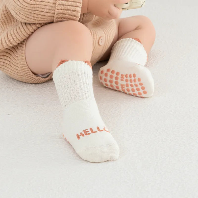 Babies' Cartoon Grip Socks-3 Pairs