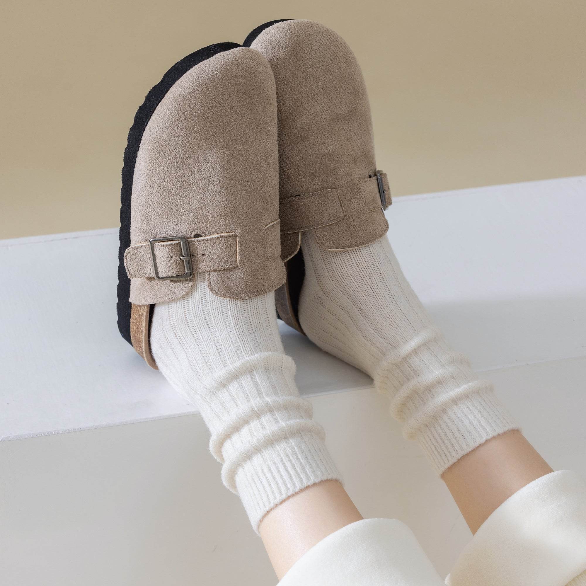 Women's Cozy Heathered Ribbed Crew Socks - 4 Pairs