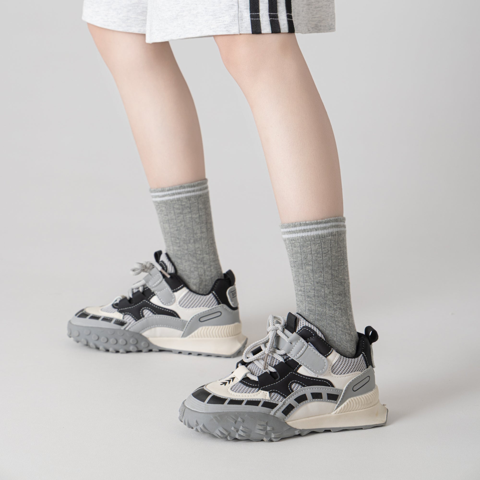 Kid's Retro Stripe Athletic Socks - 5 Pairs
