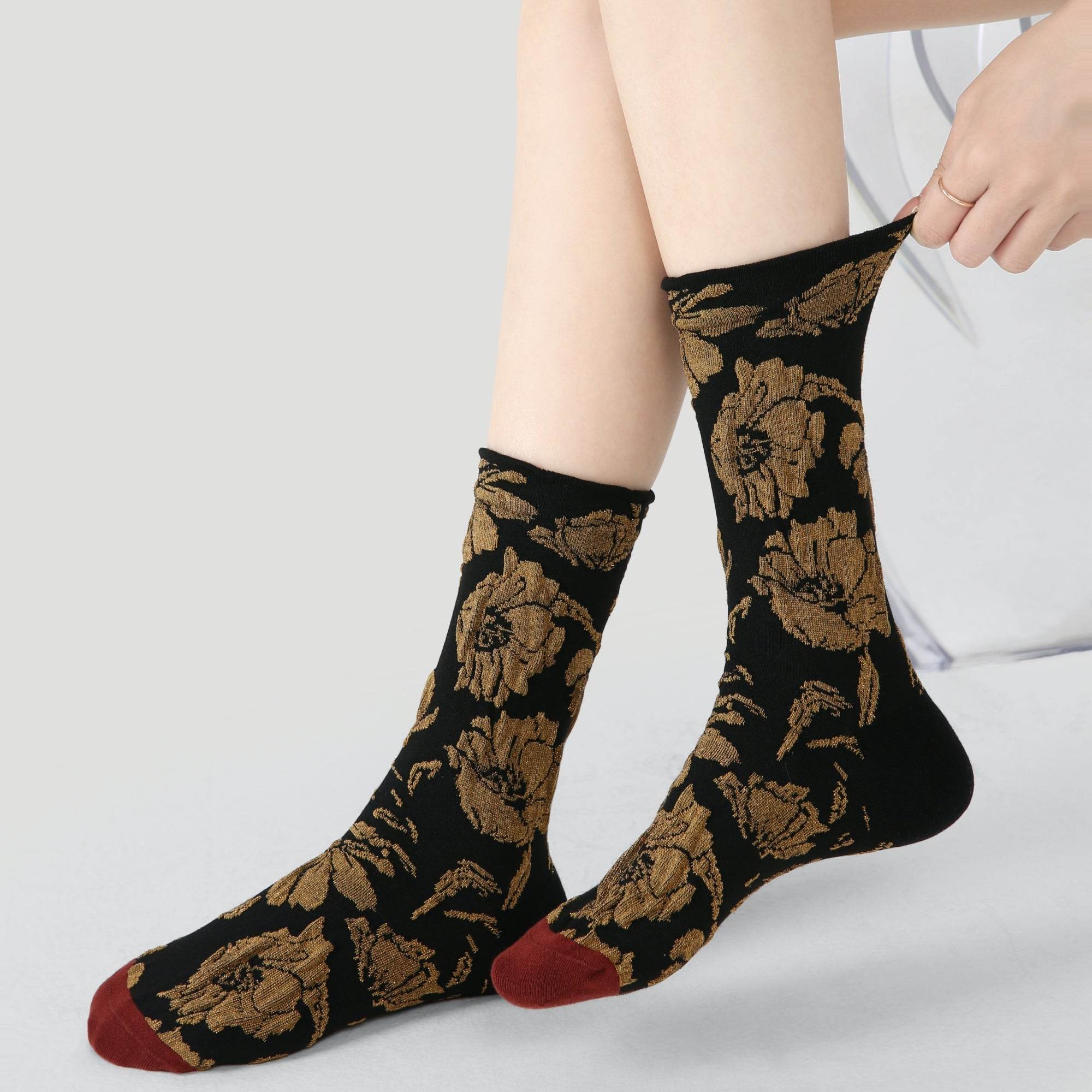 Women's Dark Romance Crew Socks - 3 pairs