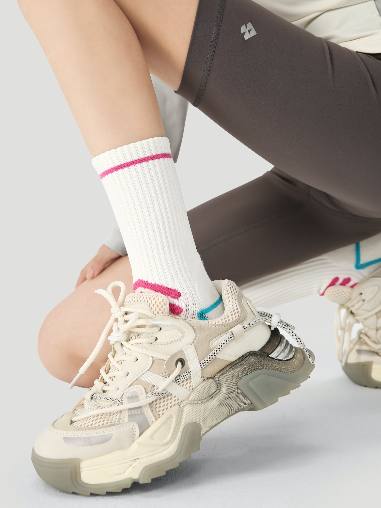 Women's Performance Athletic Crew Socks-1 Pack
