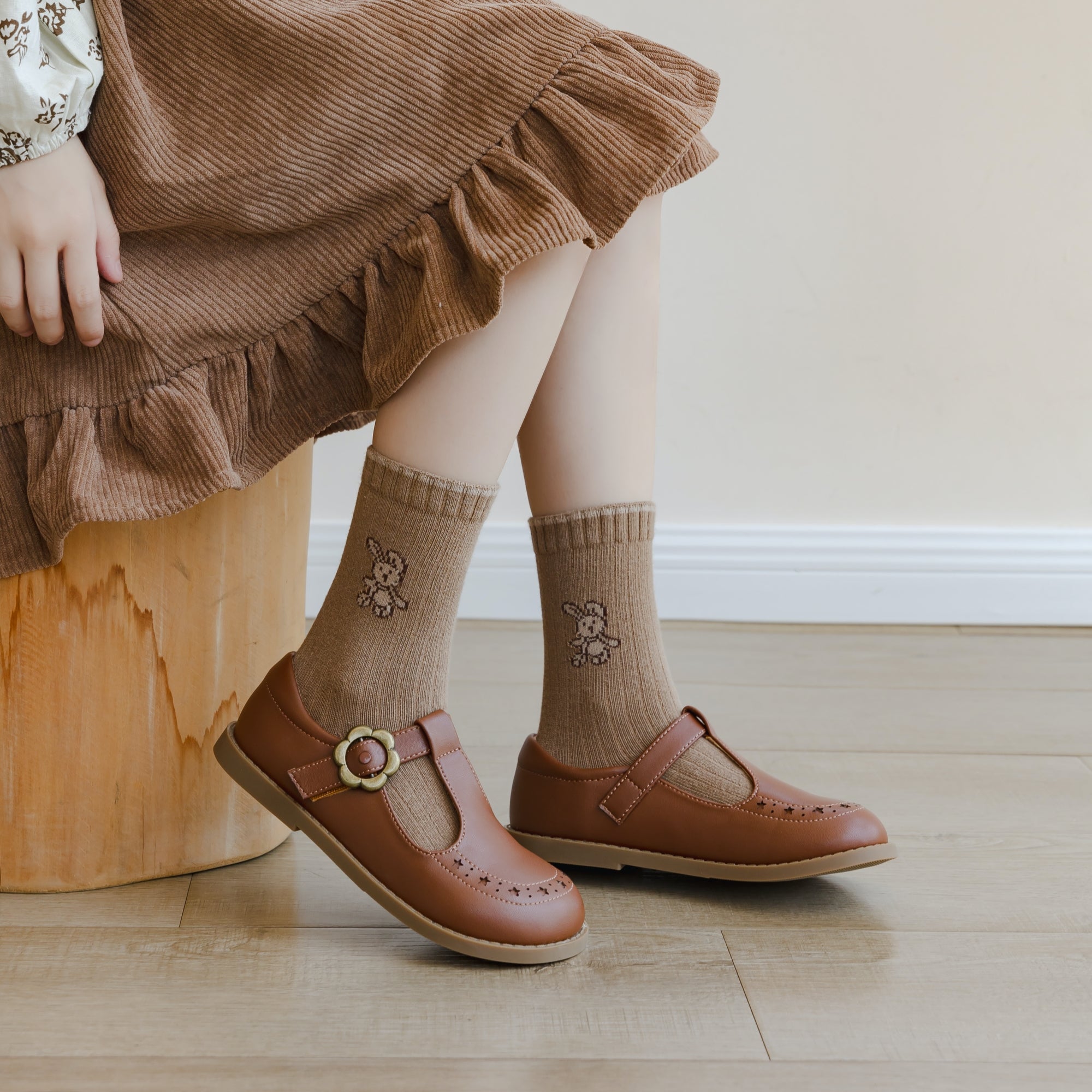 Kid's Neutral Ribbed Crew Socks 5 - Pairs
