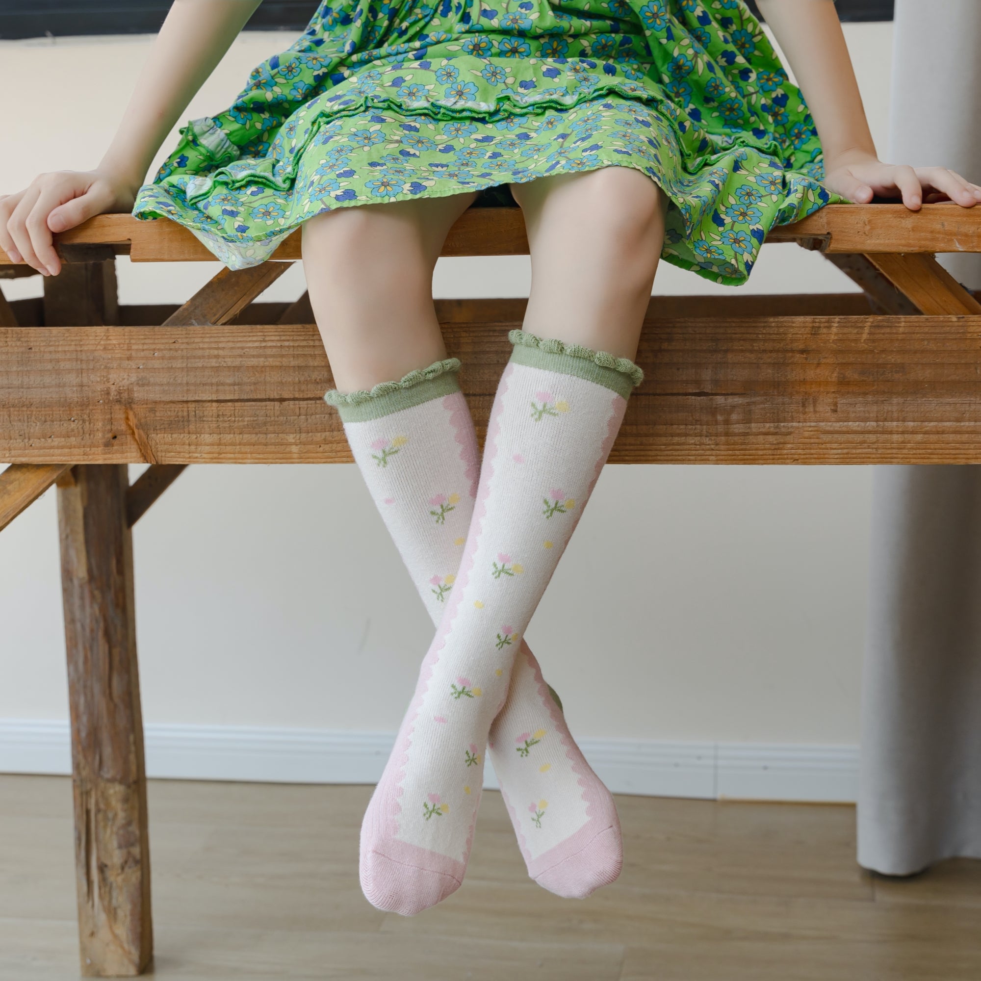 Kid's Girls' Sweet Floral Ruffle Knee High Socks - 3 Pairs