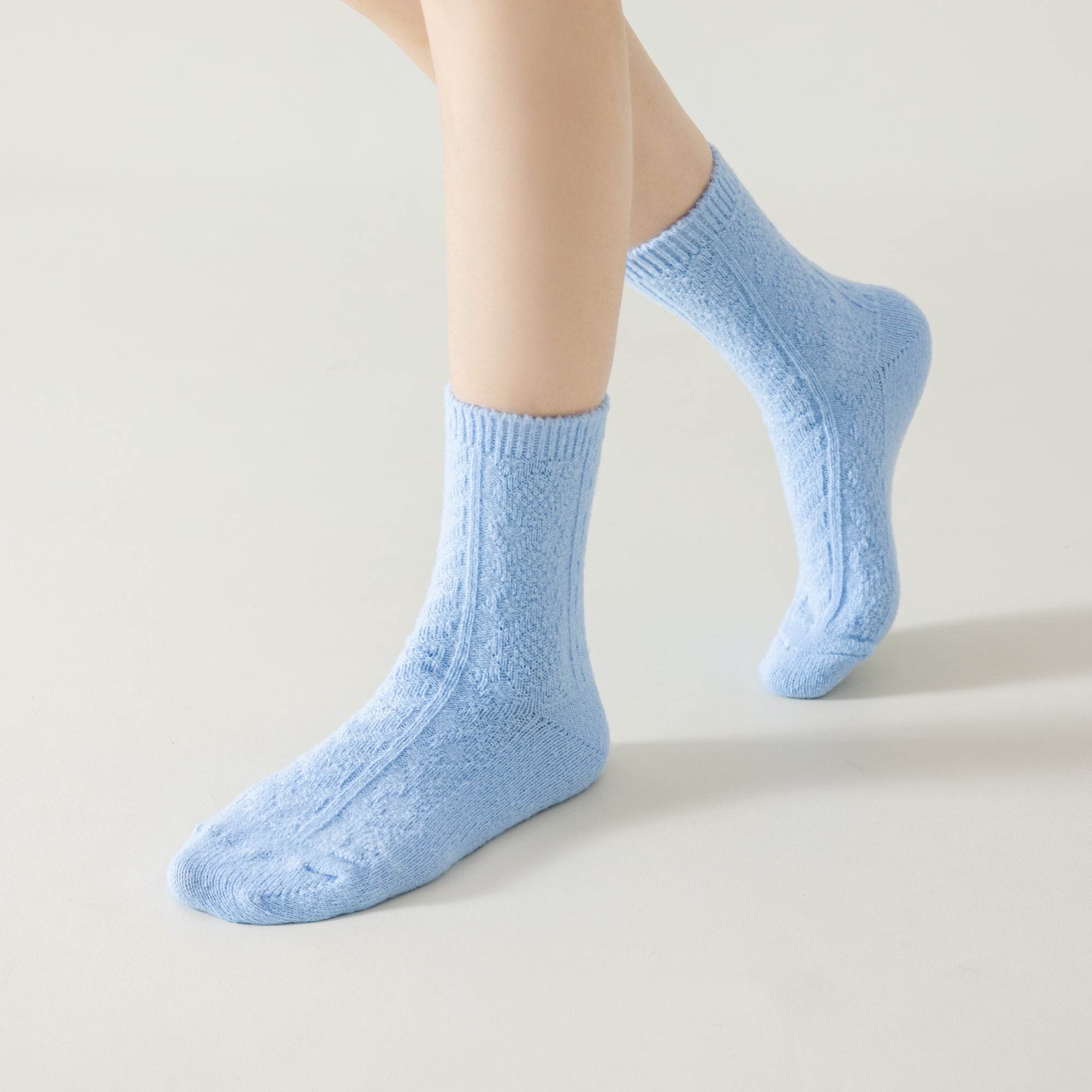 Women's Cozy Cable Knit Crew Socks - 4 Pairs