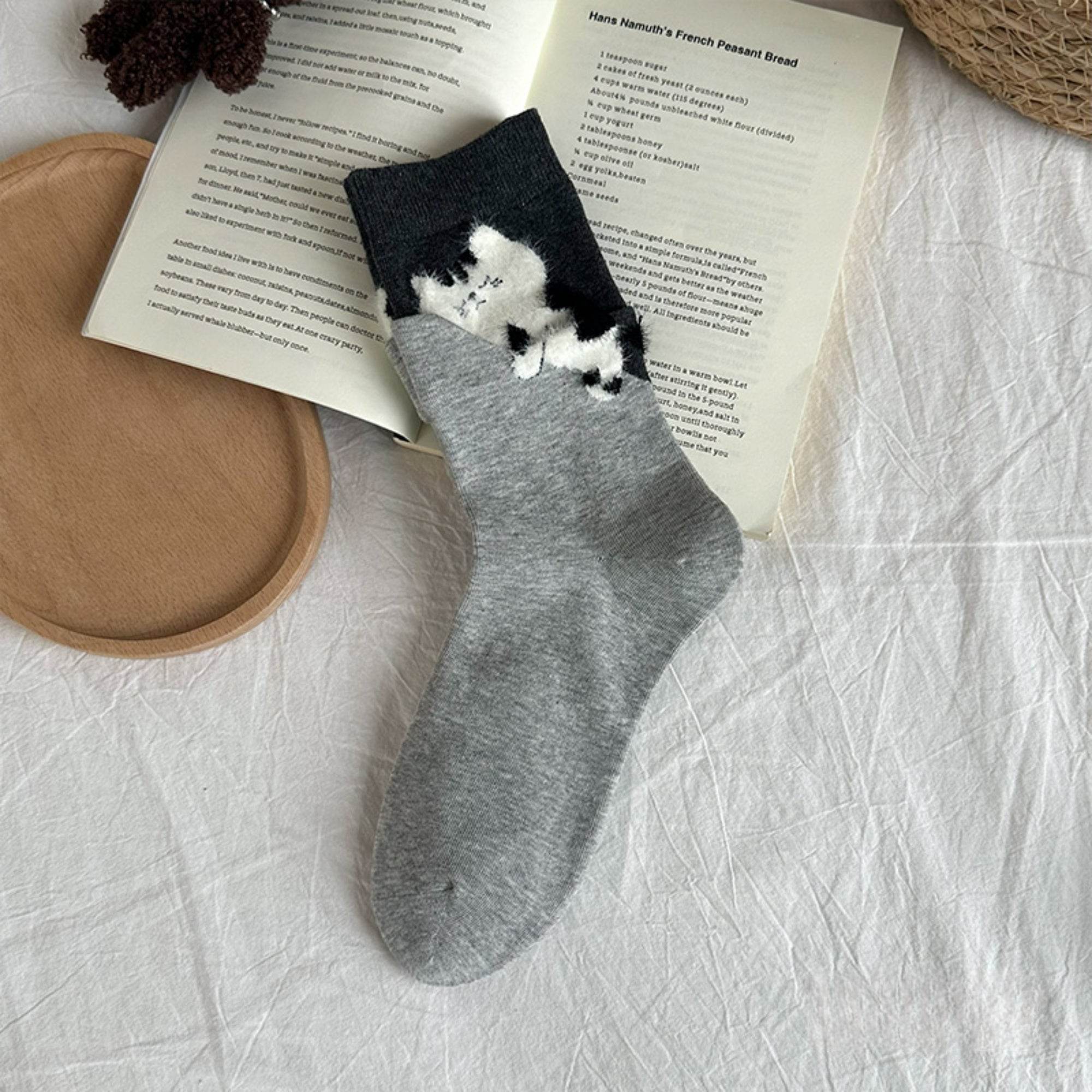 Women's Cute 3D Peeking Cat Socks - Single Pair