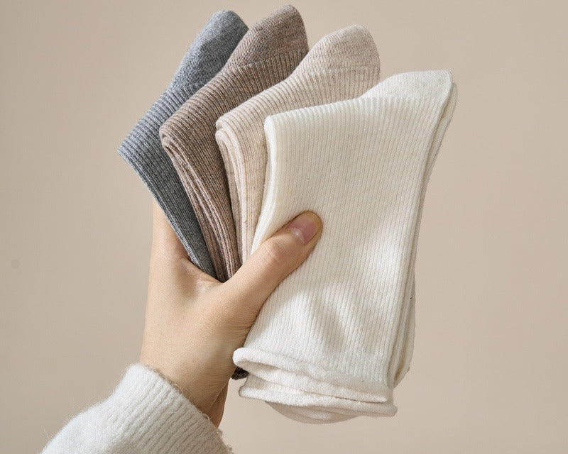 Travel Smart: Why the Right Socks Are Your Best Travel Companion