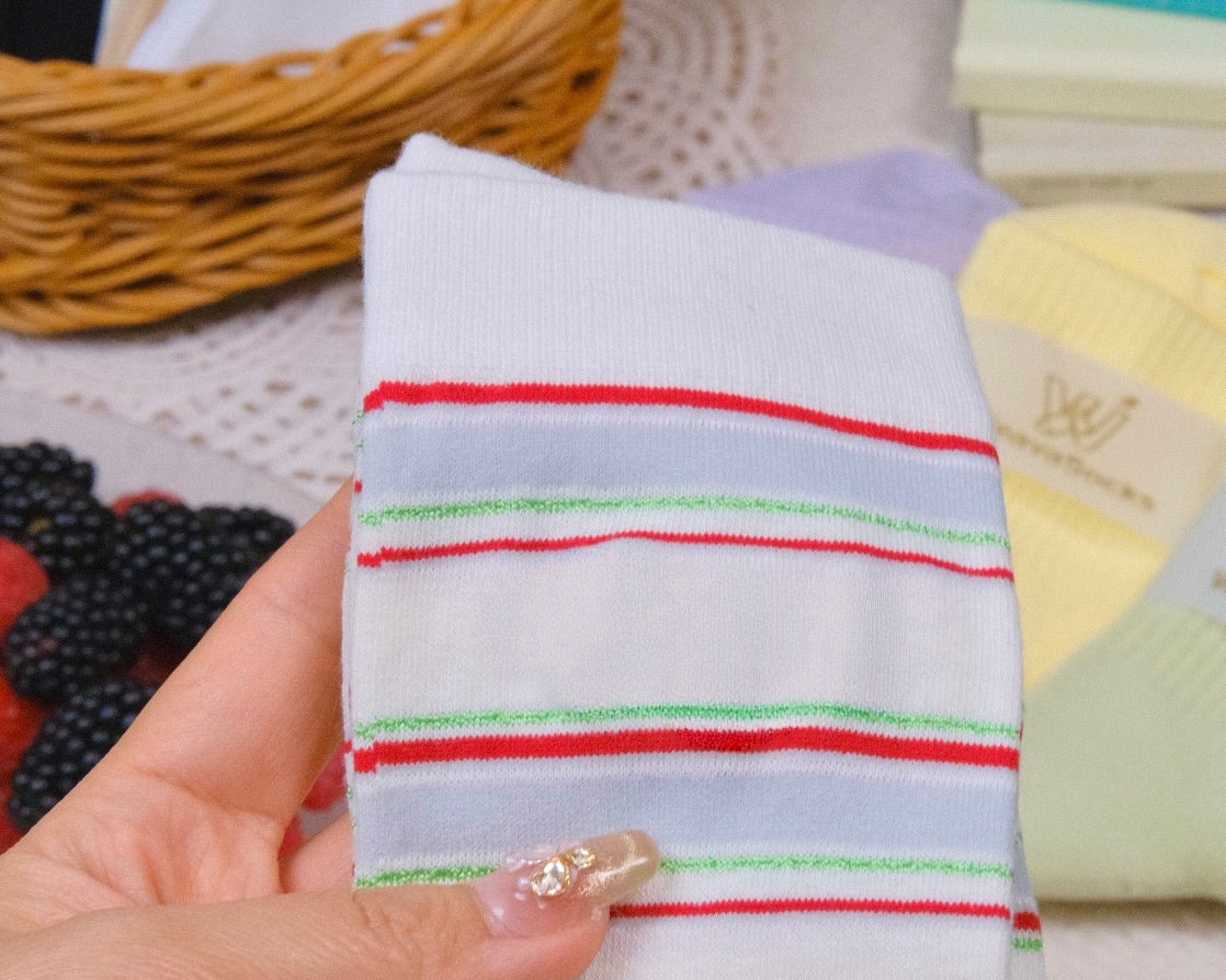 The Weava Socks Size Guide: Finding the Perfect Fit for Everyone