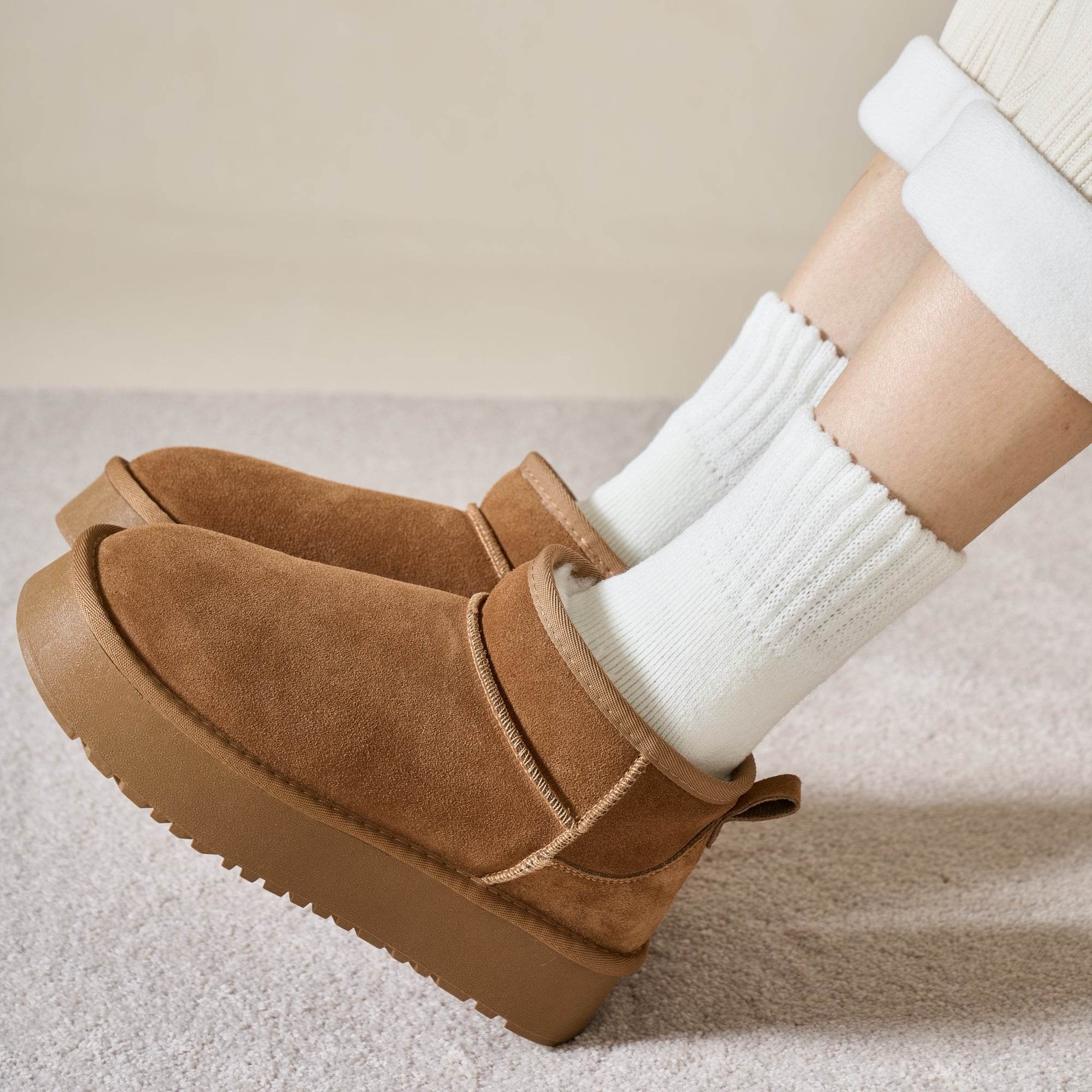 Women's Plush Sherpa Lined Slipper Socks - Single Pair