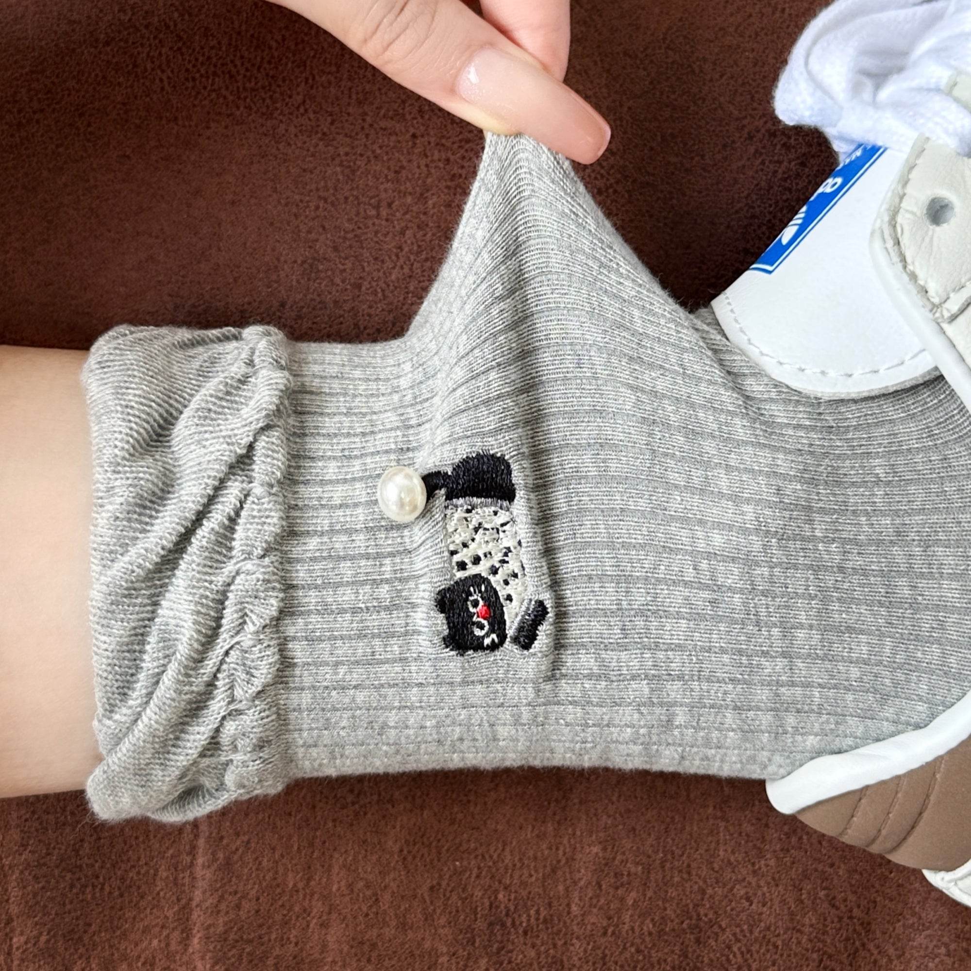 Women's Dainty Pearl Cat Ruffle Socks - Single Pair