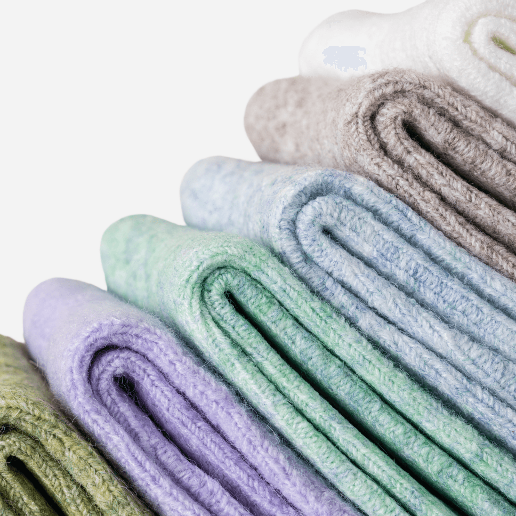 Women's Cozy Heathered Ribbed Crew Socks - 4 Pairs