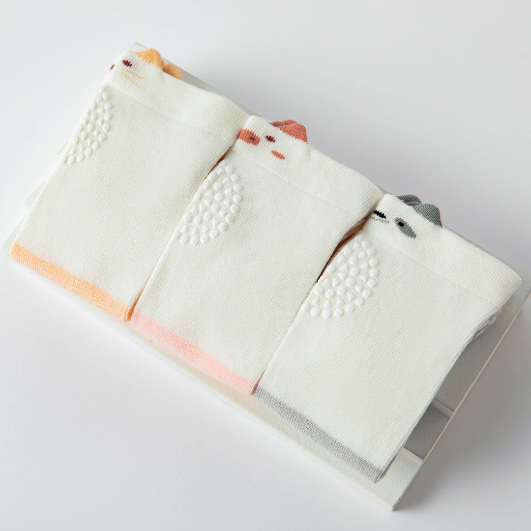 Baby’s Crawl Master' Knee-Pad & Dual Grip Socks 3-Pack
