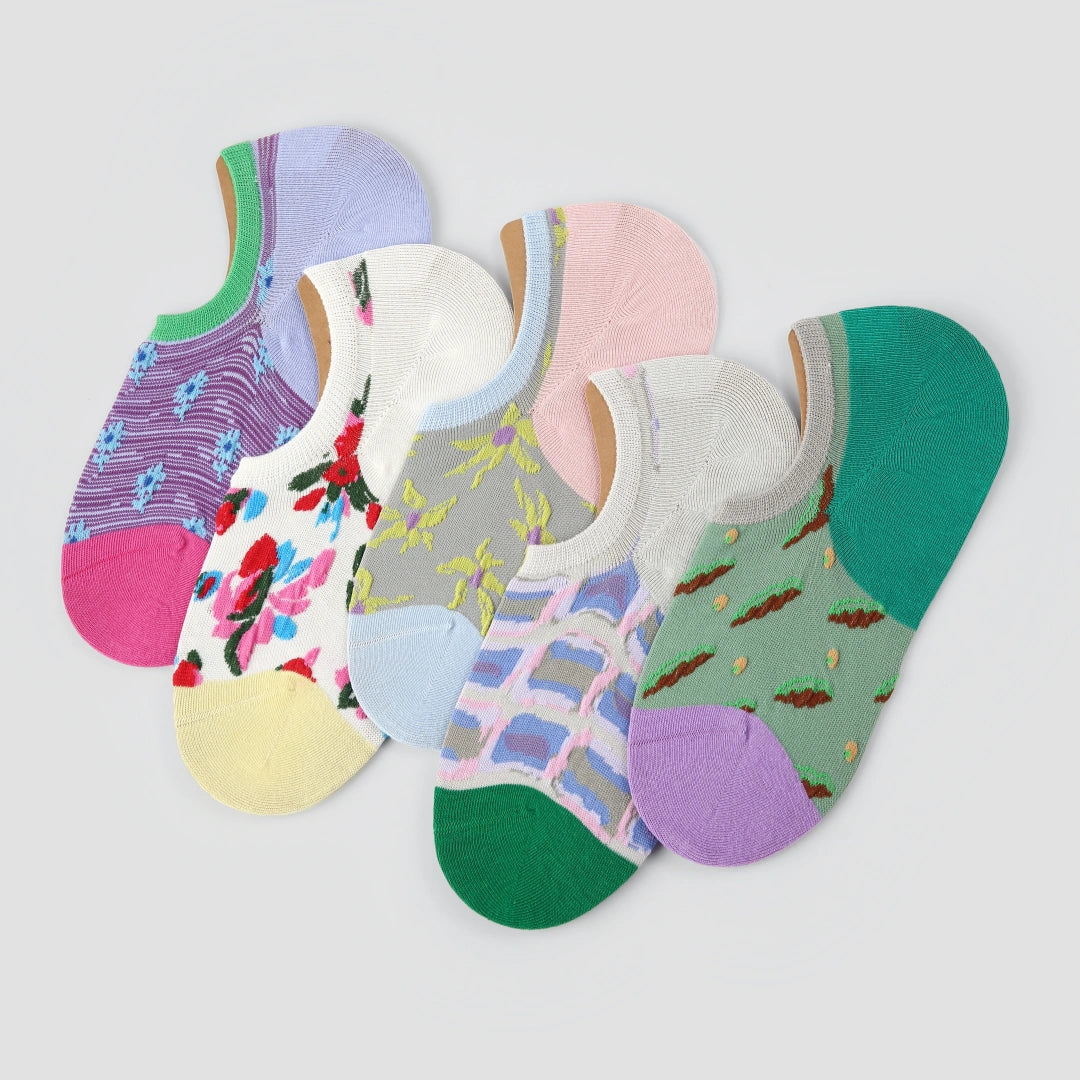 "Vivid Rhythm" Women's 3D Jacquard No-Show Socks 5-Pack - sock set showing secure grip comfort