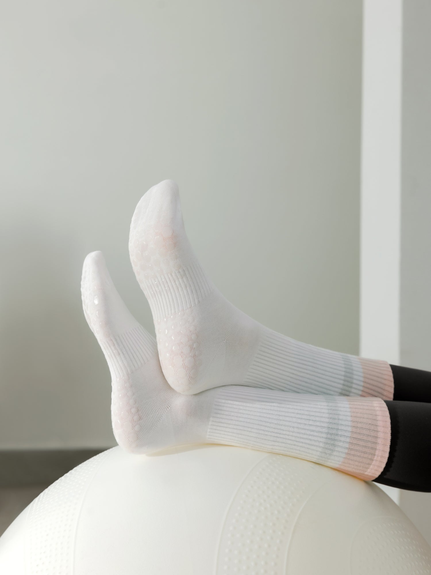 Women's Non-Slip Yoga Grip Socks-1 Pack