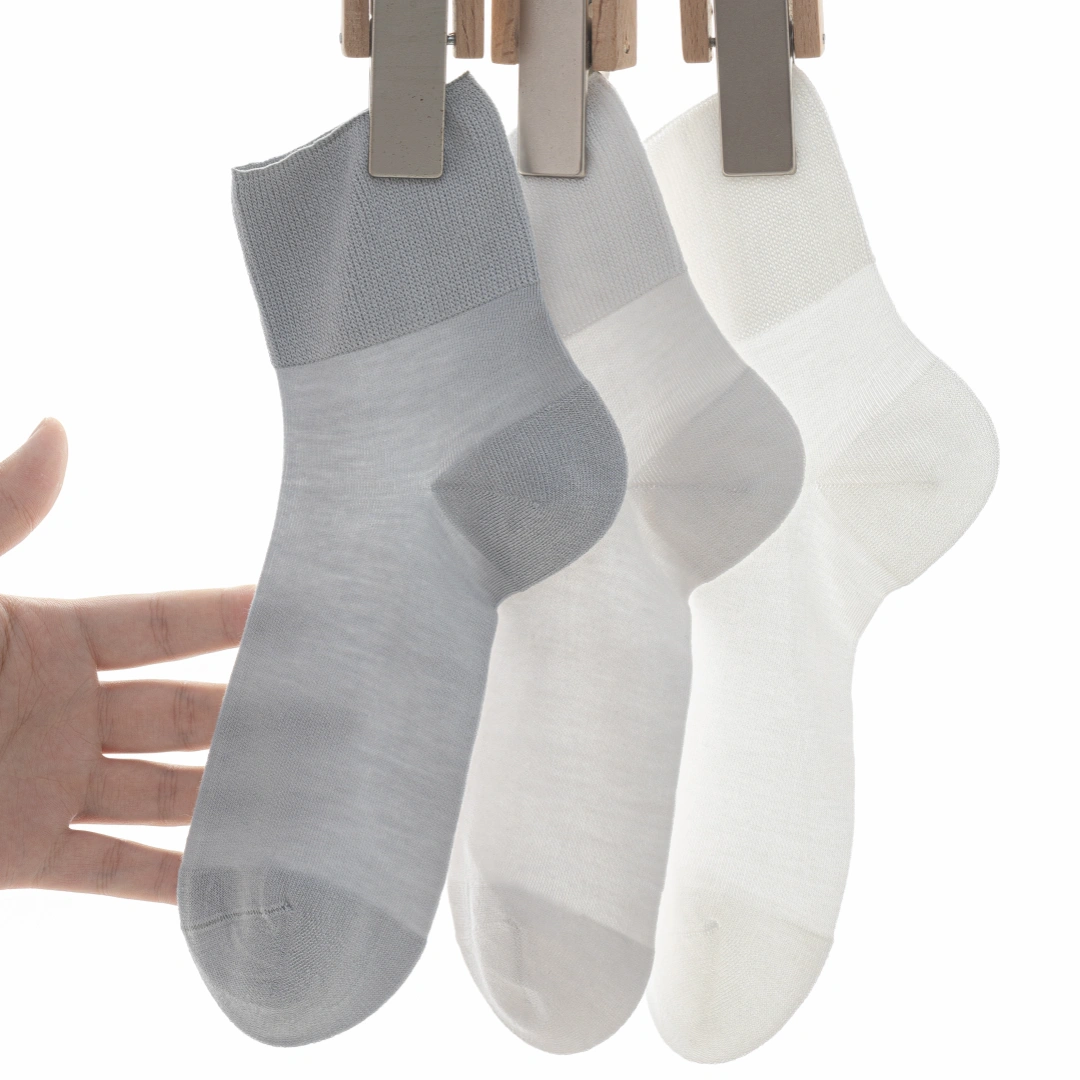 Men's Silk & Modal Non-Binding Loose Cuff Cooling Socks