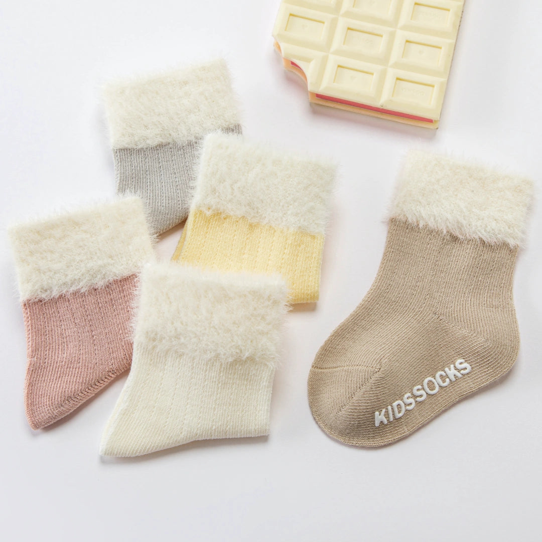 Baby’s Snowy Day' Fuzzy Chenille Cuff Boot Socks