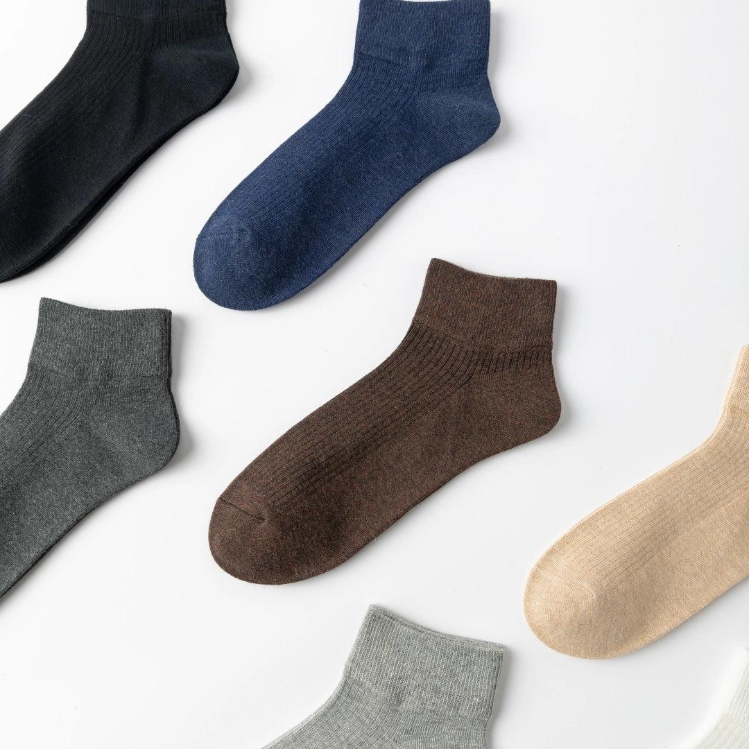Men's Moisture-Wicking Drop-Needle Ribbed Ankle Socks