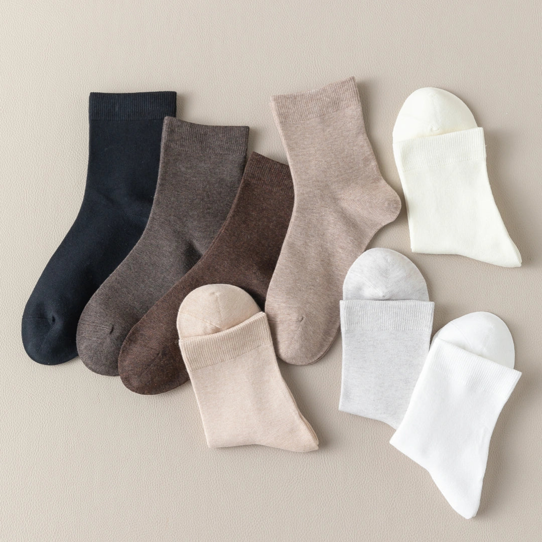 Women's 98% Cotton 5" Quarter Heather Socks - product photo showing soft cotton-rich comfort