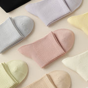 Women's 98% Cotton Essential Solid Quarter Socks