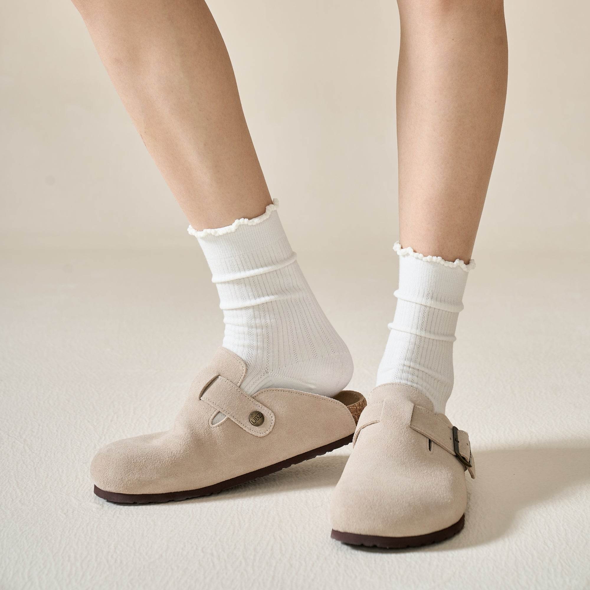 Women's Dainty Ruffle-Cuff Ribbed Socks - Single Pair