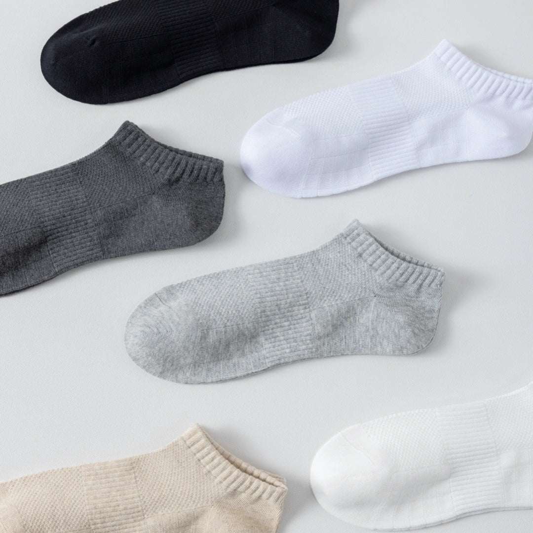 "Titan Mesh" Big & Tall Men's Low-Cut Socks - product photo showing breathable mesh comfort