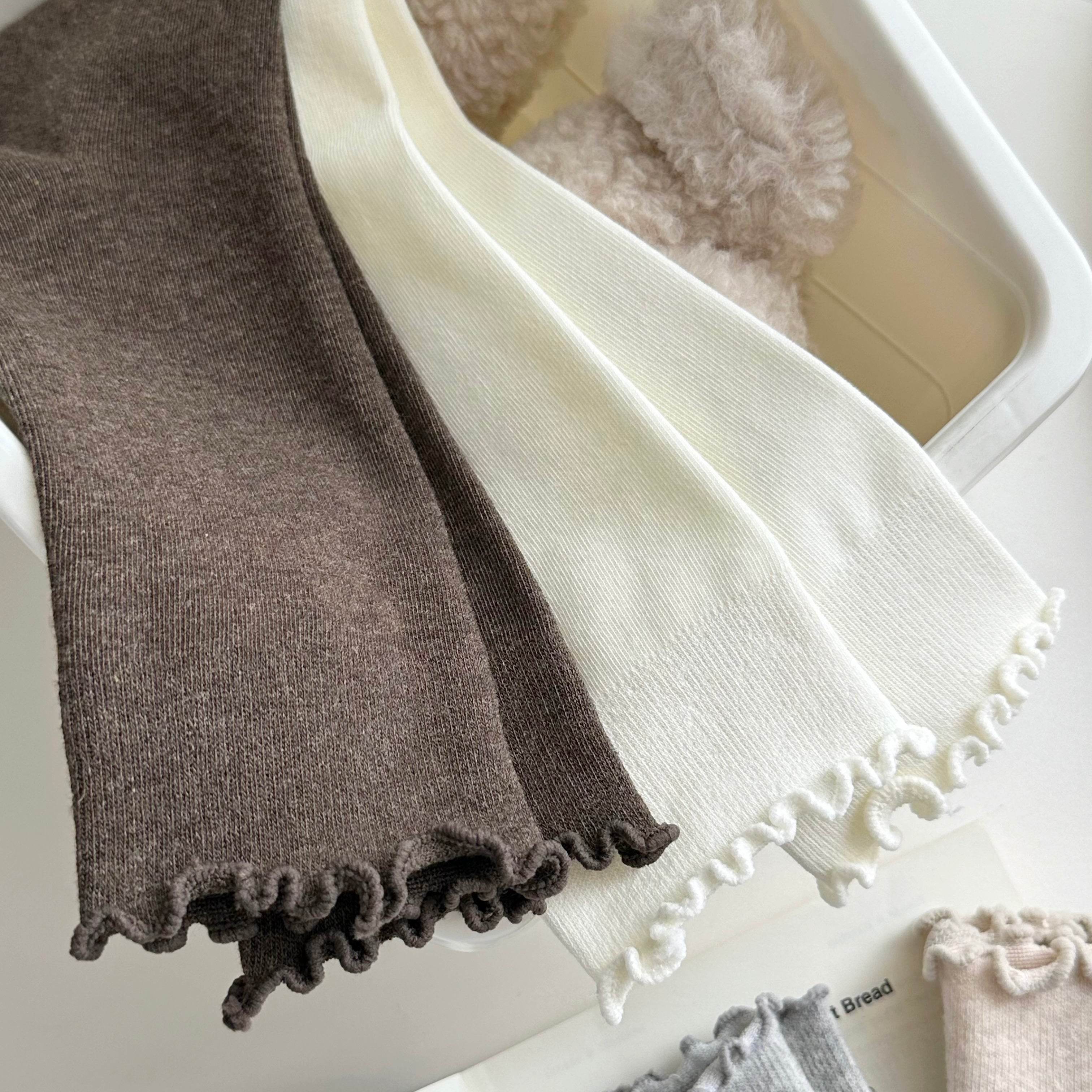 Women's Ruffle Cuff Cotton Crew Socks - Single Pair