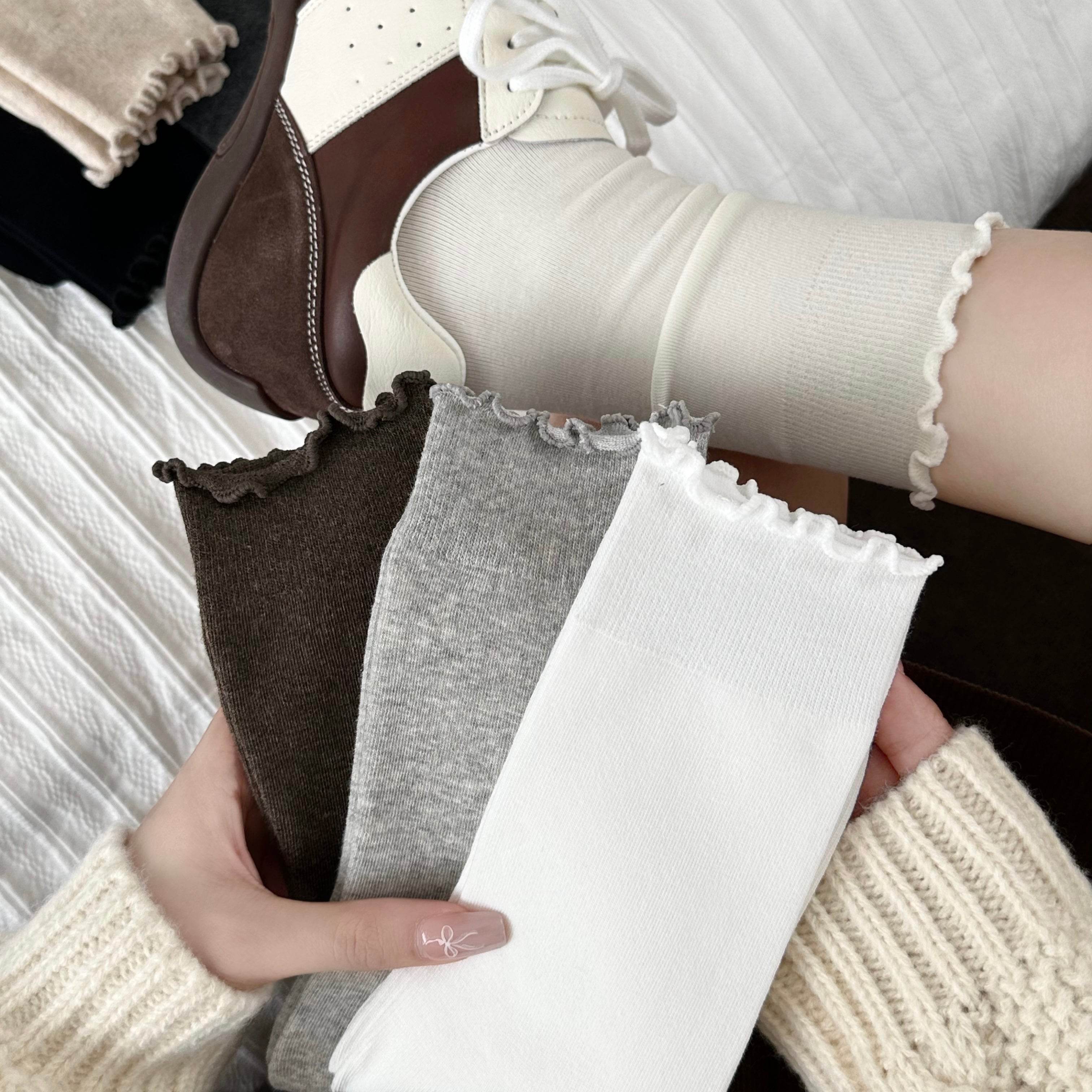 Women's Ruffle Cuff Cotton Crew Socks - Single Pair