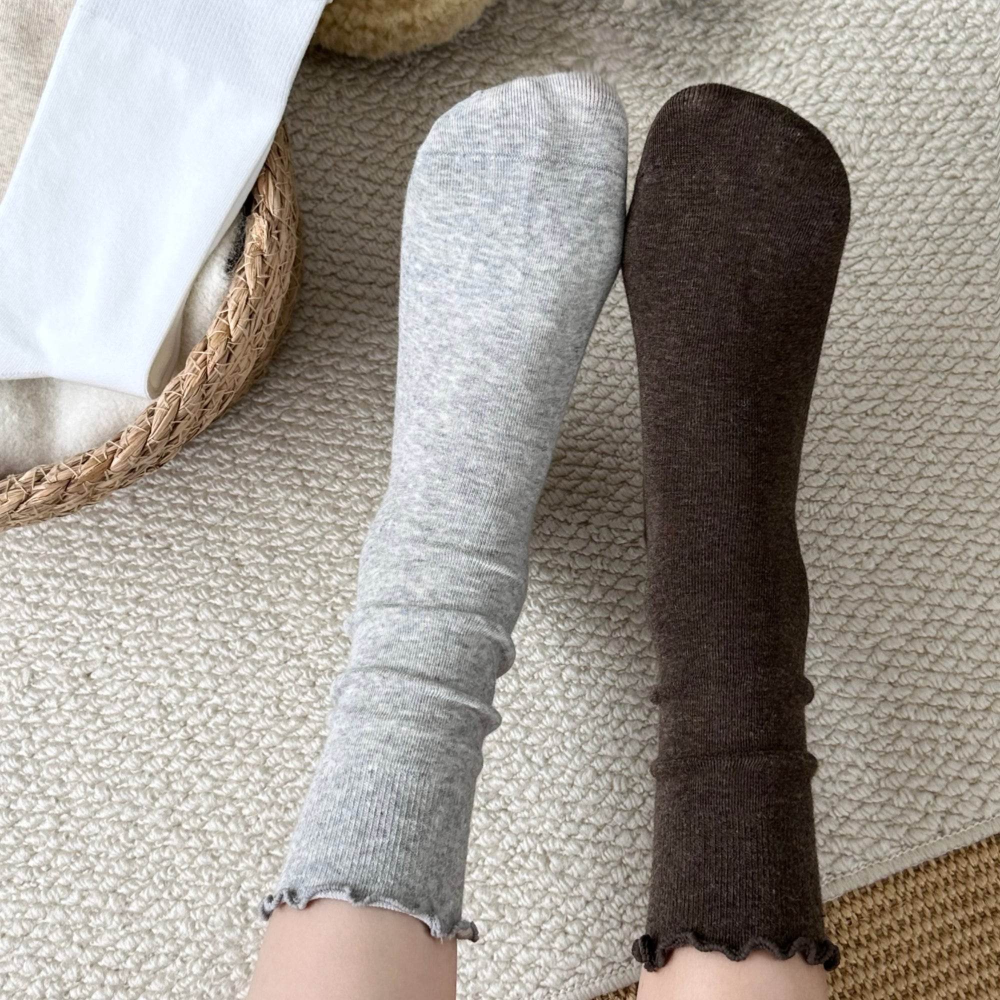 Women's Ruffle Cuff Cotton Crew Socks - Single Pair