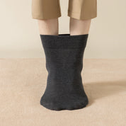 Men's 98% Cotton Non-Binding Relaxed Fit Socks