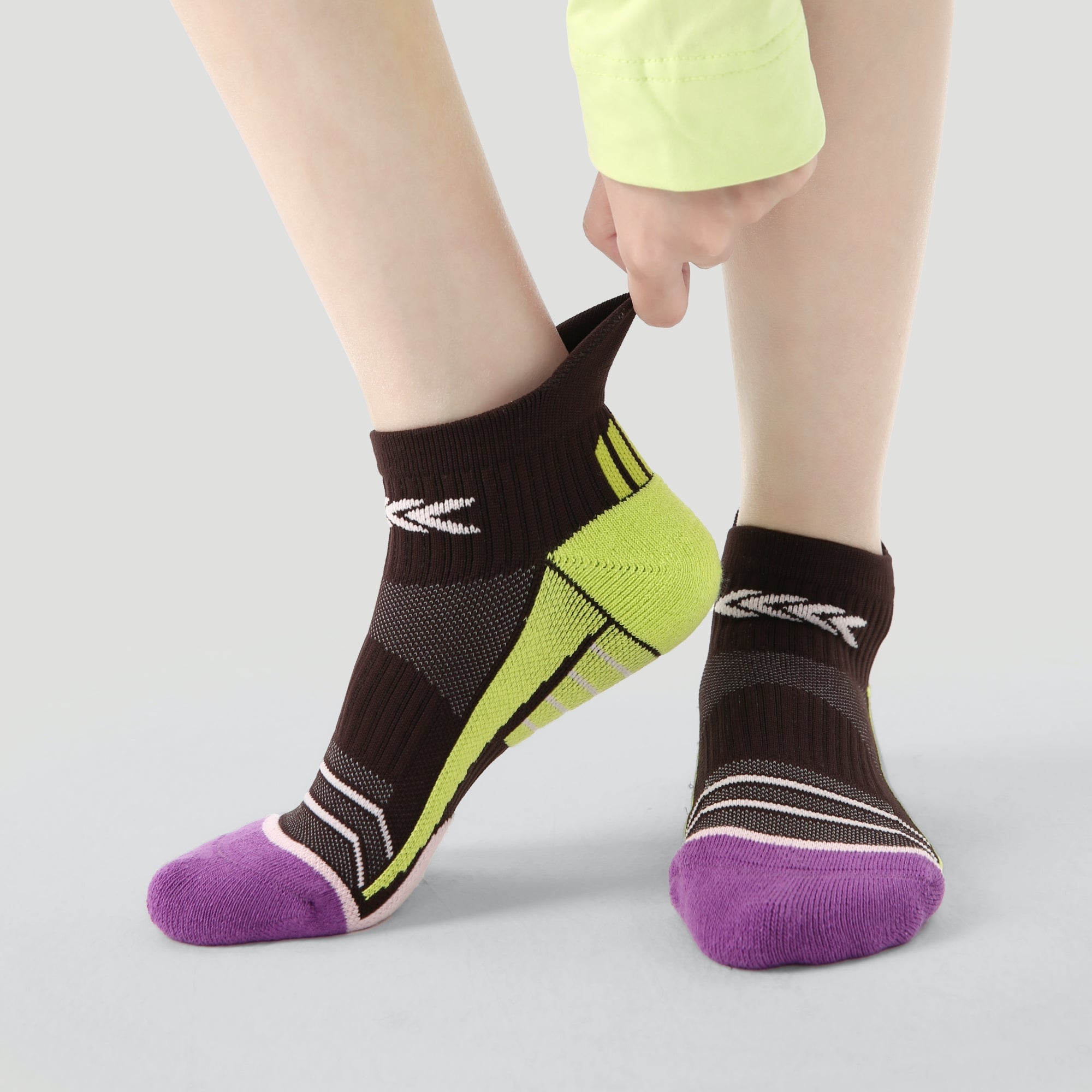 Women's Performance Cushioned Ankle Socks - Espresso & Volt