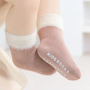Baby’s Snowy Day' Fuzzy Chenille Cuff Boot Socks