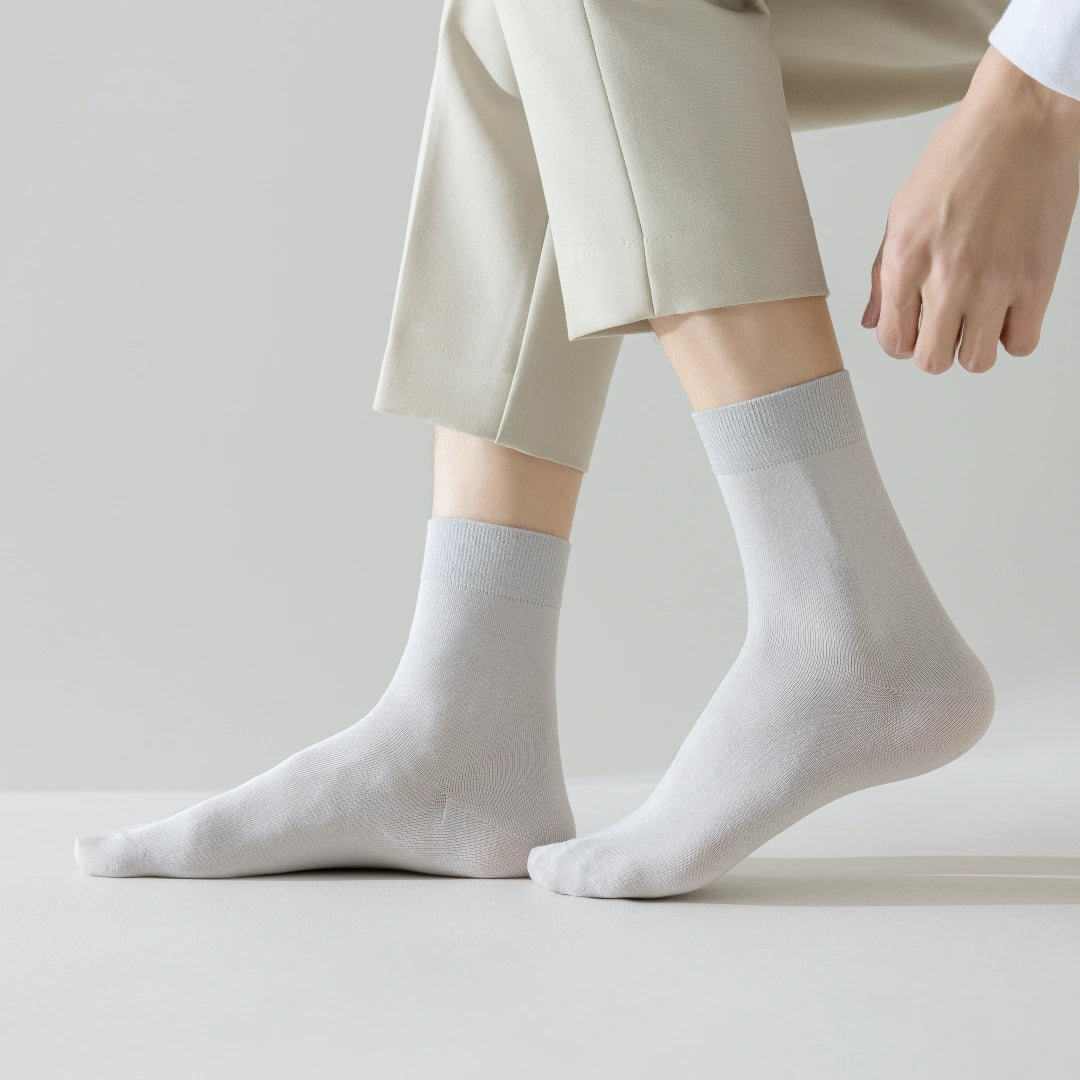 Men's 60% Bamboo Fiber Anti-Odor Crew Socks - product photo showing secure grip comfort