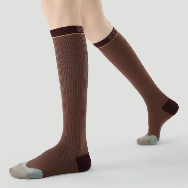 Performance Hiking Socks - Brown