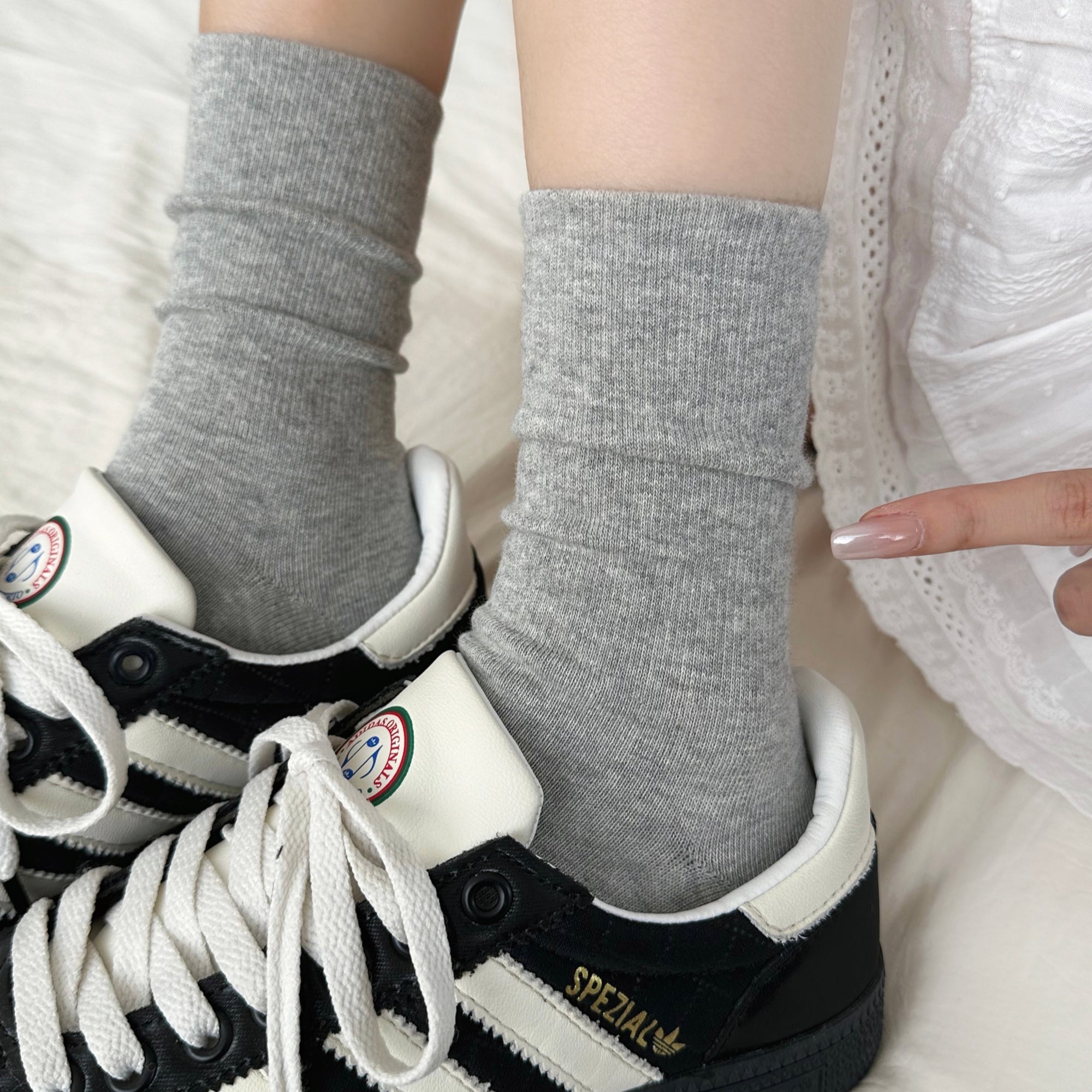 Women's Soft Cotton Crew Socks - Single Pair