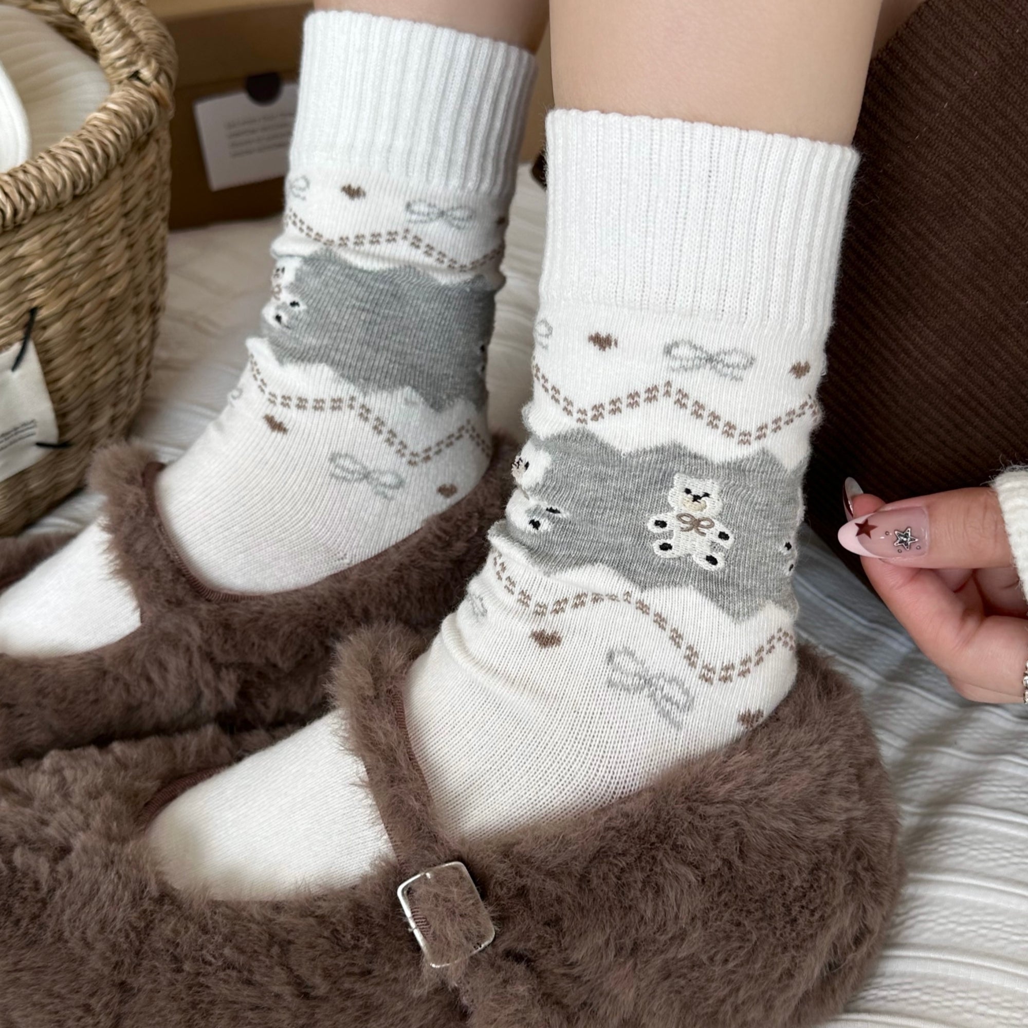 Women's Cozy Teddy Bear Crew Socks - Single Pair
