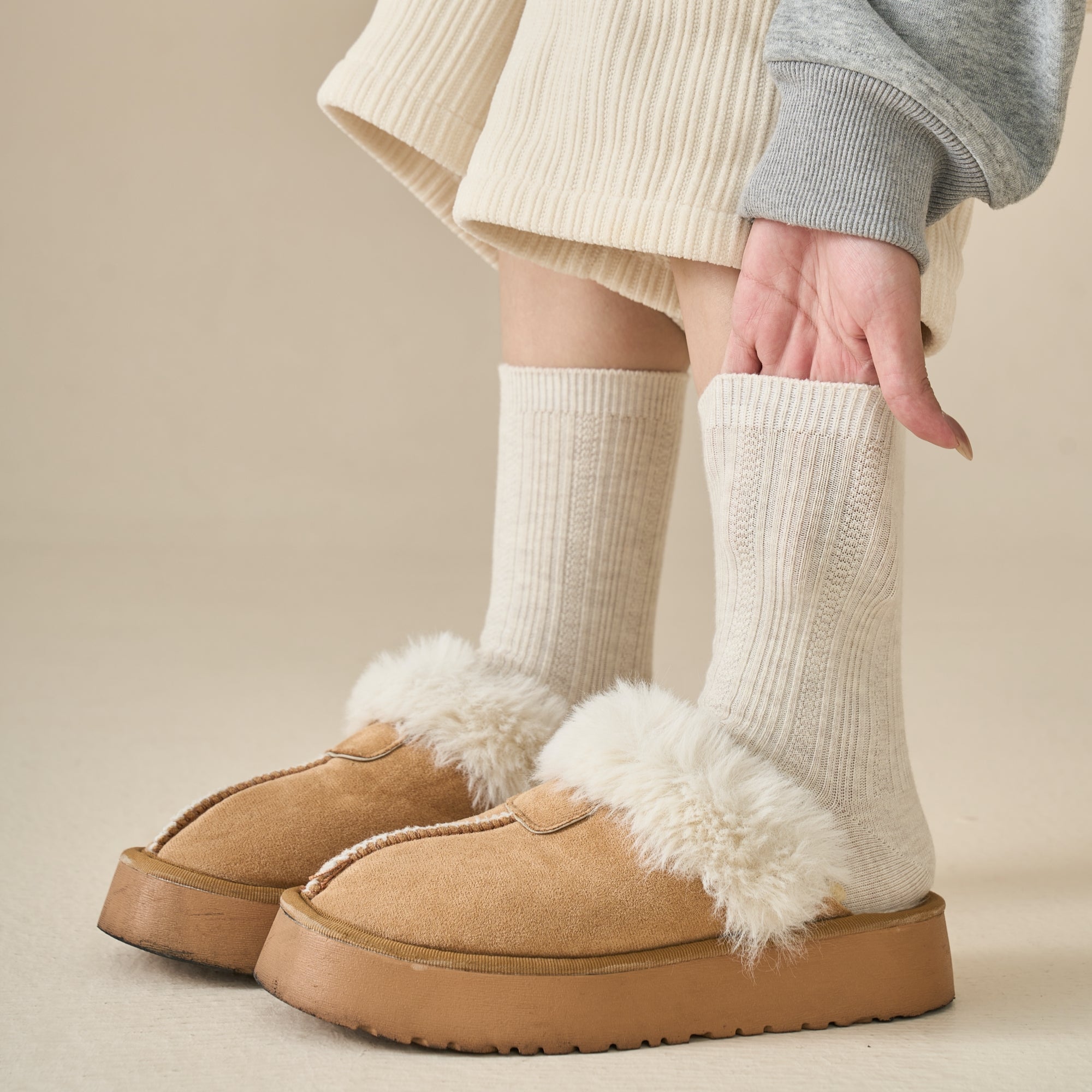 Women's Luxury Wool & Silk Ribbed Socks - Single Pair