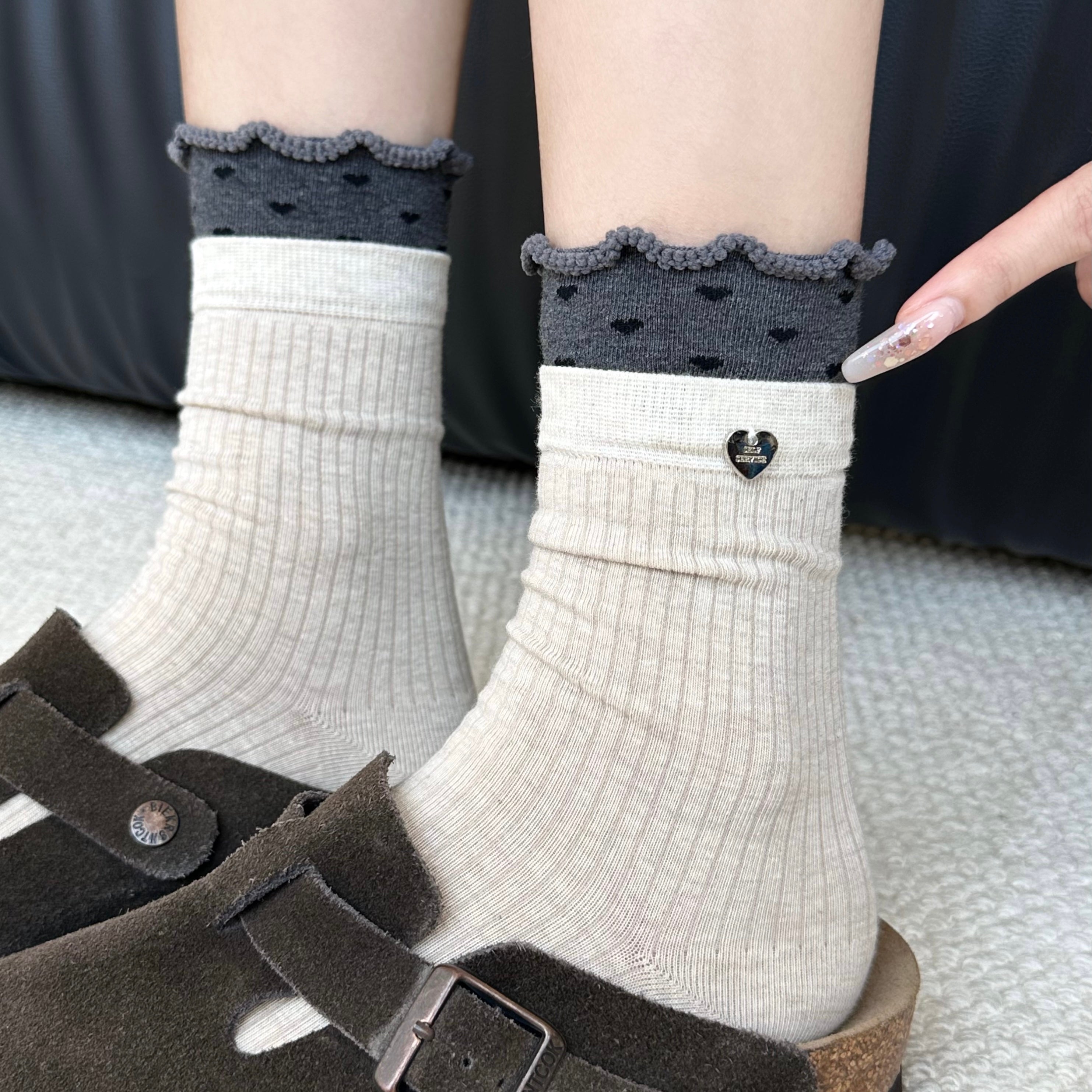 Women's Dainty Heart Charm Ruffle Socks - Single Pair