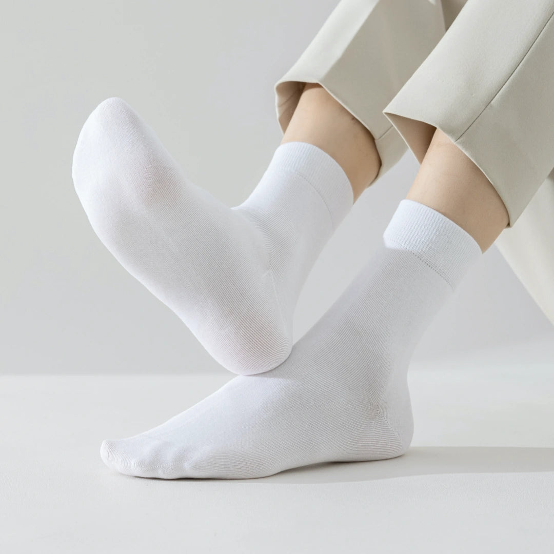 Men's 60% Bamboo Fiber Anti-Odor Crew Socks - product photo showing secure grip comfort