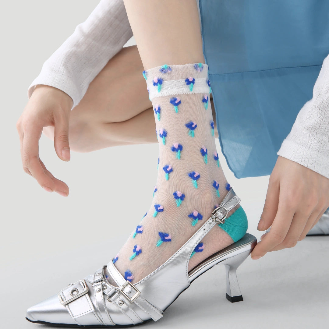 Aura Palette Geometric Sheer Socks 3-Pack - sock set showing secure grip comfort
