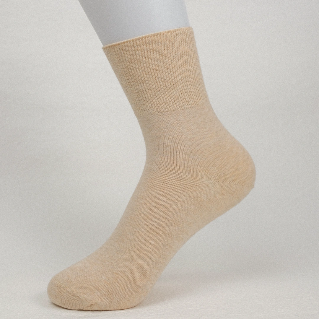 Women's 98% Cotton Relaxed-Fit Heather Crew Socks - product photo showing soft cotton-rich comfort