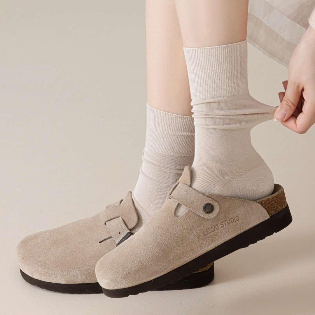 Women's Modal & Mulberry Silk Blend 7.5‘‘ All-Season Crew Socks