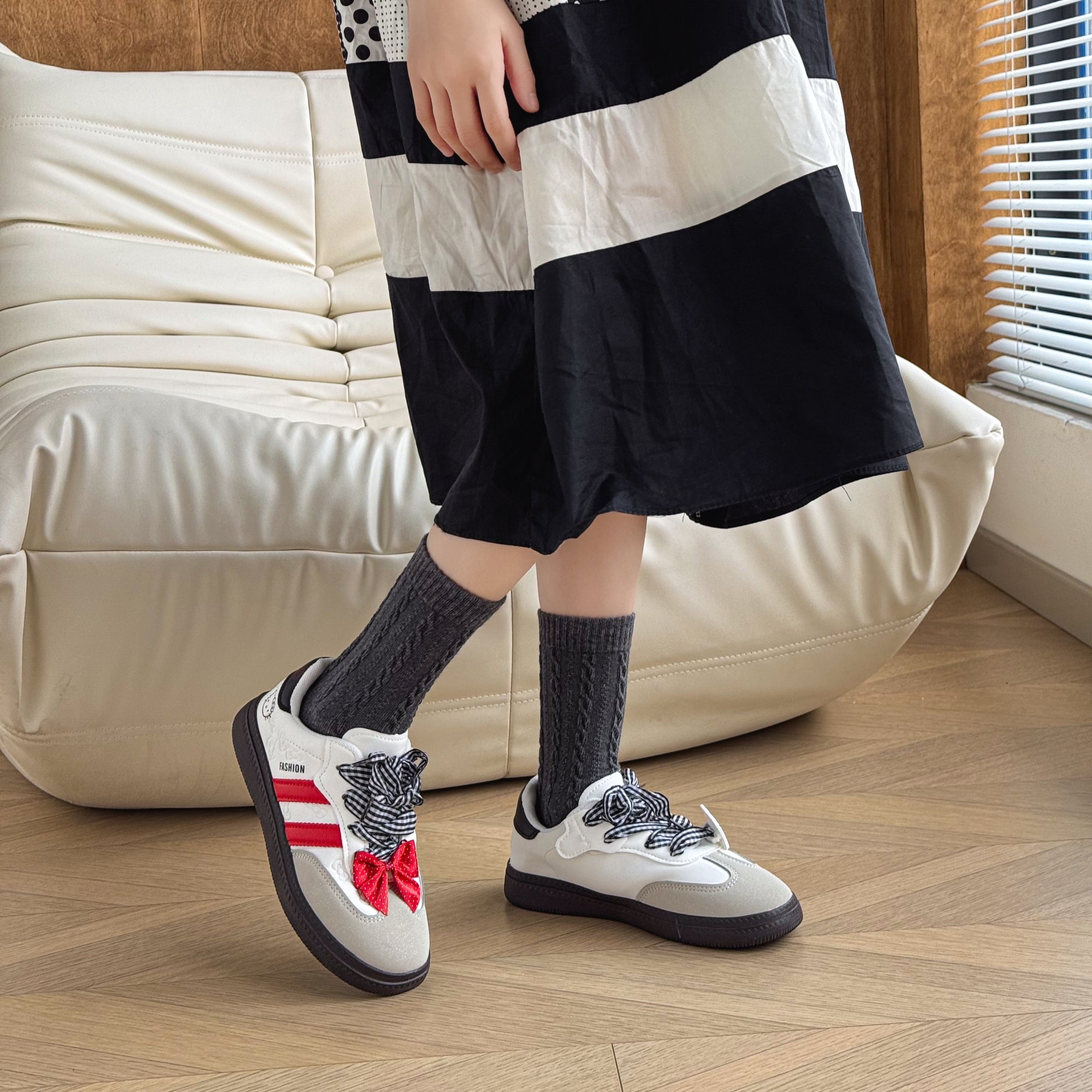 Kid's Classic Cable-Knit Crew Socks - 5 Pairs