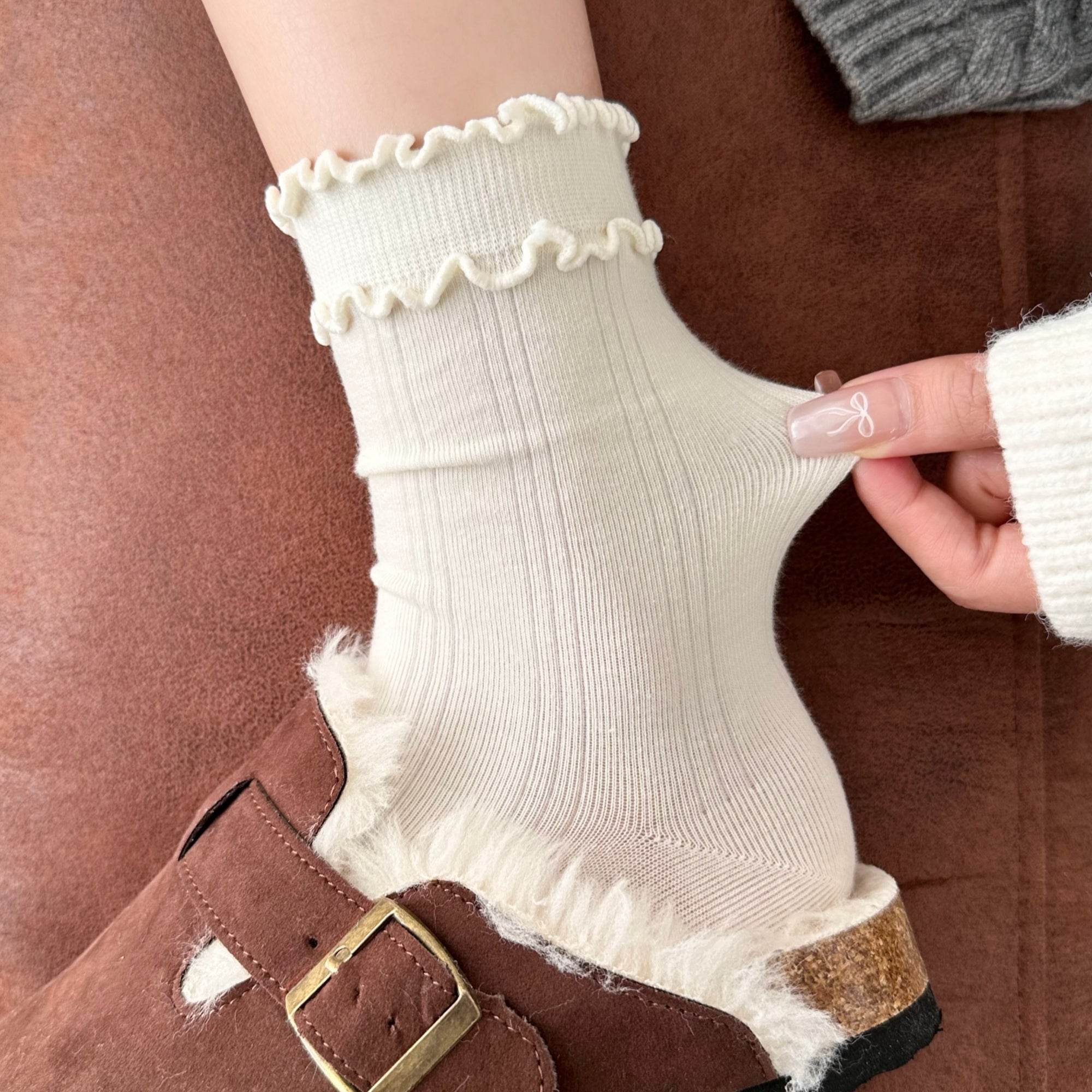 Women's Frilly Lettuce Cuff Slouch Socks - Single Pair