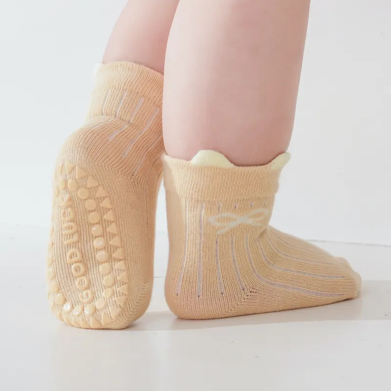 Babies Dainty Bow Grip Socks-3 Pairs