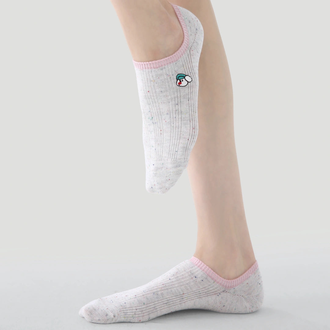 Women's Space-Dye Color-Block No-Show Socks (5-Pack) - sock set showing secure grip comfort